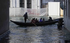 Venetians protest it's ever harder to live in Venice