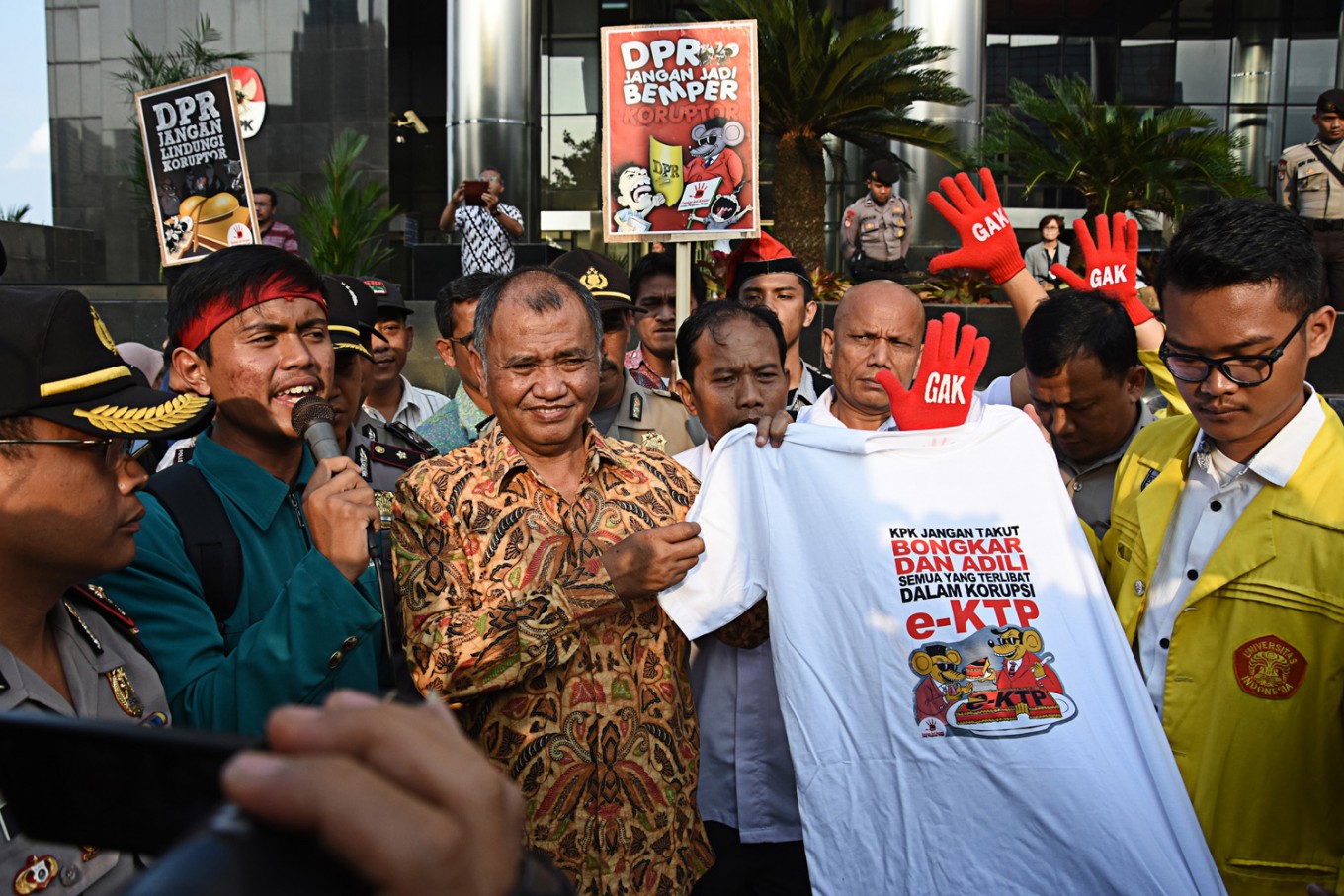 KPK under threat amid high-profile graft