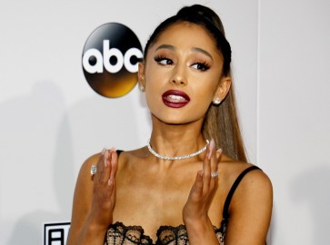 Ariana Grande suspends tour after Manchester attack