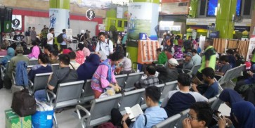 Number of Jabodetabek train passengers for Idul Fitri sees double digit increase