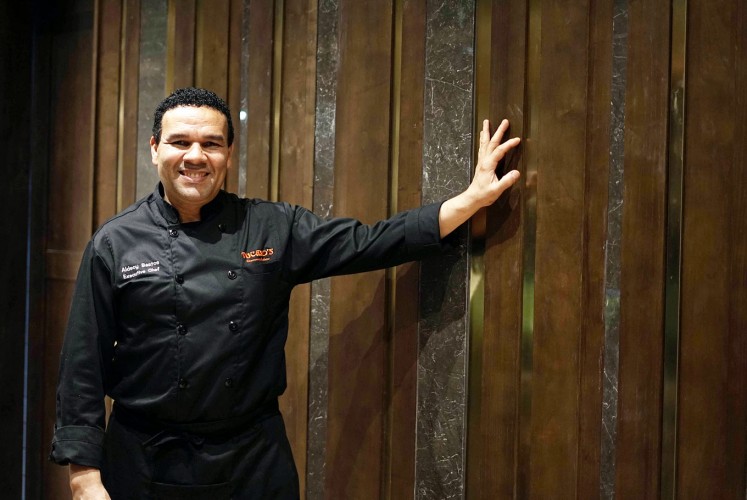 Chef Aldecy Bastos de la Churrascaria Brasileira de Tucano