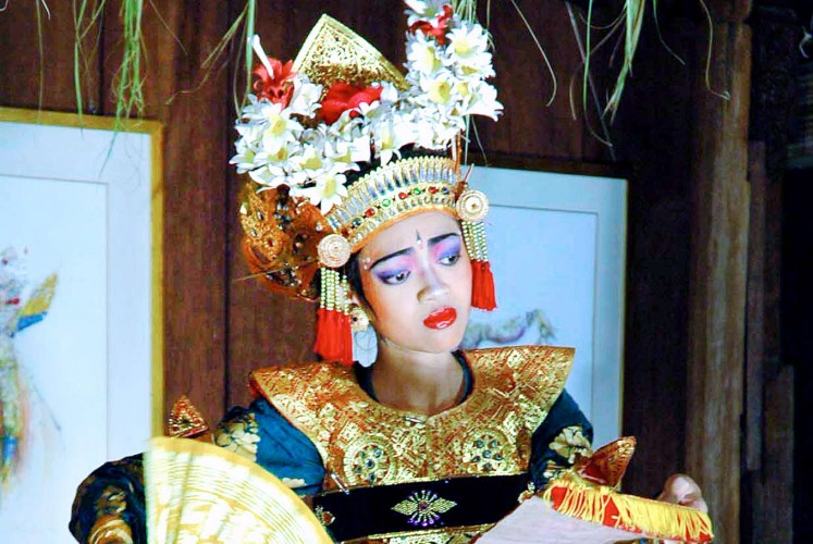 Longing: A Legong dancer portrays the sadness of the princess upon learning about her separation from the prince.
