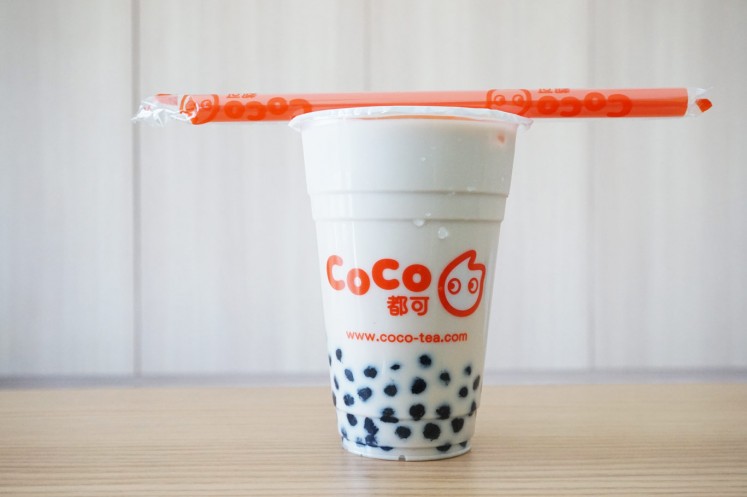 Coco's milk tea with pearl.