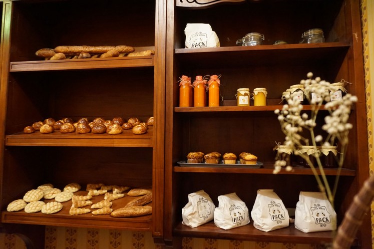 The breads displayed at the Gütiokipänjä Bakery from 'Kiki’s Delivery Service'.