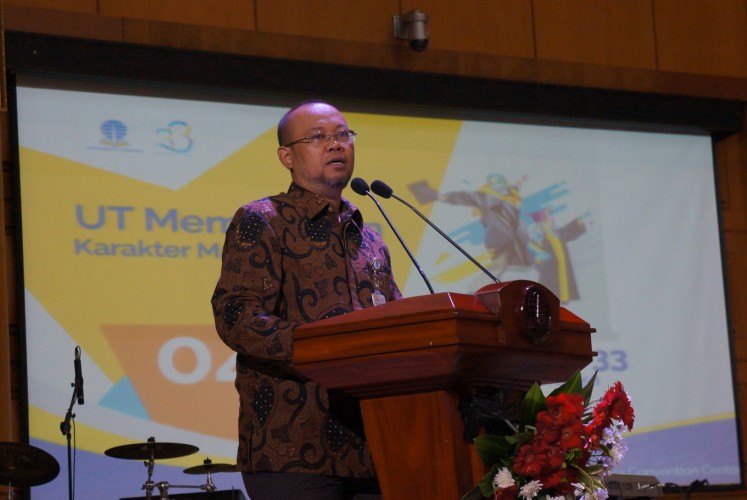 Universitas Terbuka Rector Ojat Darojat gives a speech during the university's 33rd anniversary celebration on Monday at the Universitas Terbuka Convention Center (UTCC) building in Pondok Cabe, South Tangerang.