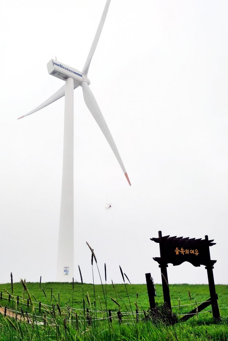 Standing tall: An iconic wind turbine in the Daegwallyeong Samyang Ranch in Pyeongchang.