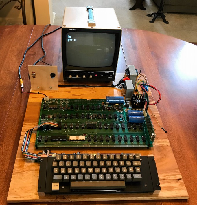 Valued at $700,000, the Apple-I came in a set with some items, among them were Apple original Operation Manual, Apple original Basic Users’ Manual and Apple-I original Cassette Interface Manual. 