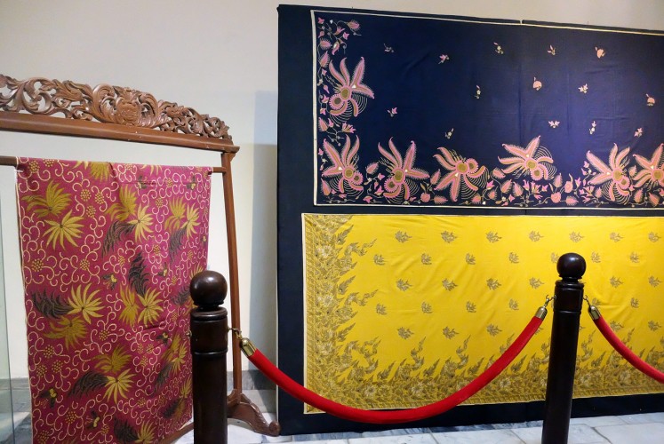 Play of color: The Terang Bulan batik collection combines Surakarta and coastal batik elements.