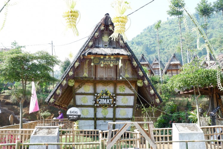 'Leuit Si Jimat', the main rice barn of the cultural village Ciptagelar. 