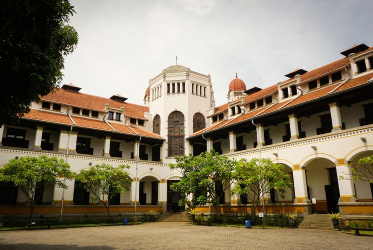 The headquarters of the Dutch East Indies Railway Company in Semarang, Central Java. The place is also known as Lawang Sewu.