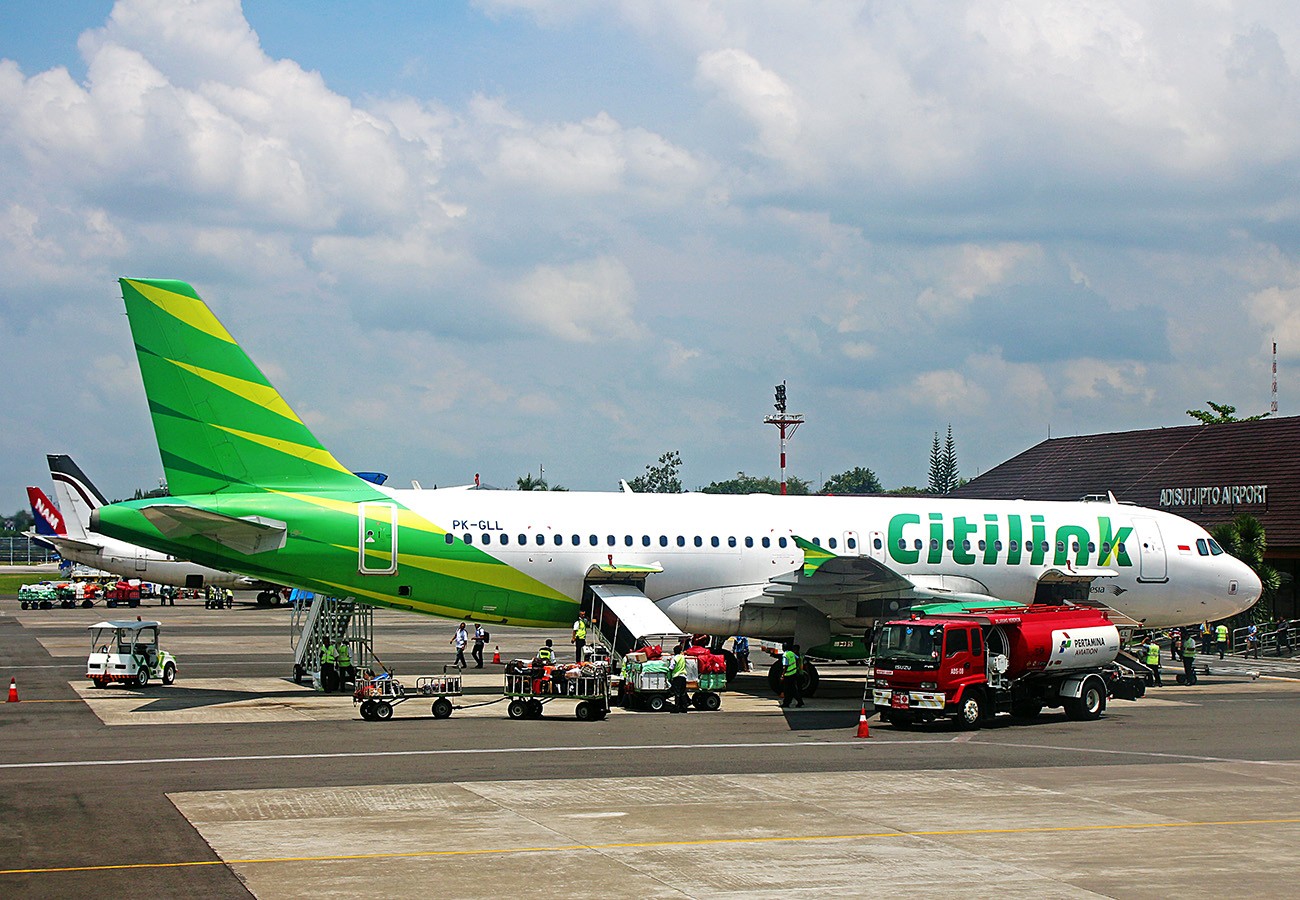 A Citilink's Airbus A320 sits on the tarmac of the Adisutjipto International Airport in Surakarta, Central Java, on Oct. 7, 2017 | The Jakarta Post/Bagus BT. Saragih