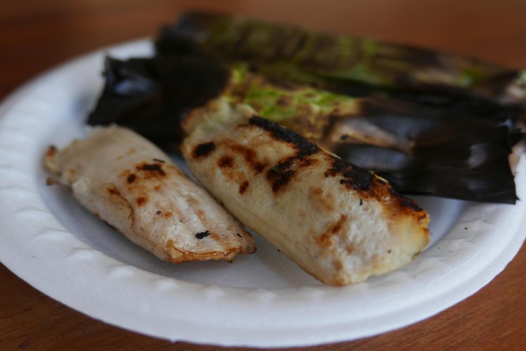 Binatu An is famous for its soft and chewe 'otak-otak' (fish cake).