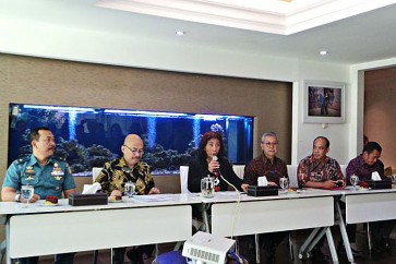 Minister Susi to display 10 arrested foreign-flagged fishing vessels