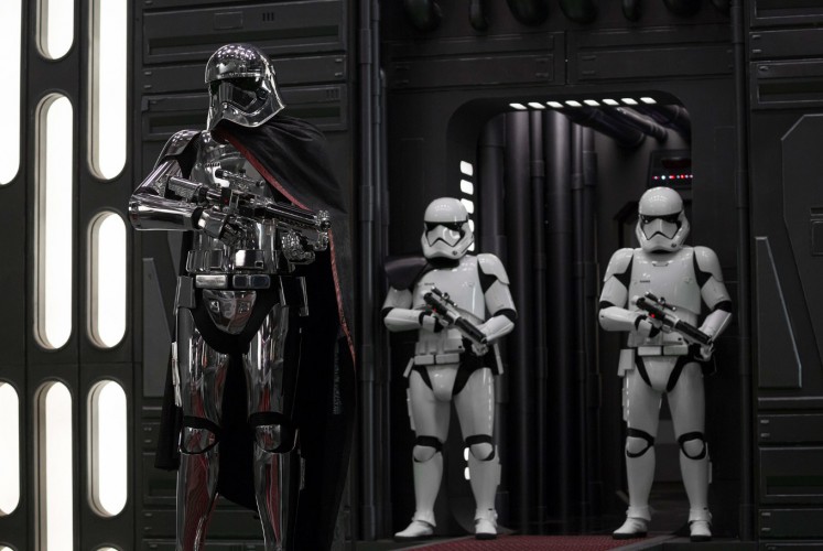 Captain Phasma (Gwendoline Christie) and Stormtroopers are ready for battle.
