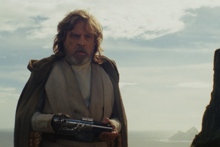 Luke Skywalker (Mark Hamill) 