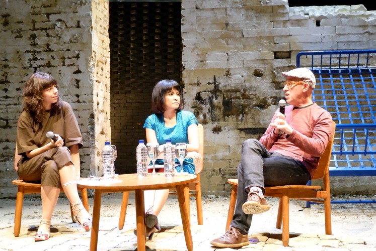 Listen up: Brazilian Veronica Stigger (left), Feby Indirani (center) and Argentinean Sergio Chejfec talk about Latin American literature at the Salihara Theater in Jakarta.