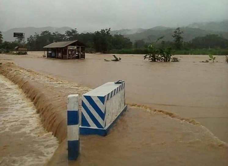 Extreme weather: Flooding in Nguntoronadi district, Wonogiri, Central Java, on Nov..28.  