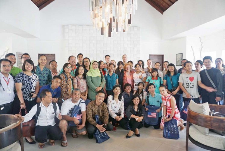 Stronger: President and CEO of Bender Consulting Services Joyce Bender (center right, second row) poses with participants of the sharing session at the Annika Linden Center in Denpasar, Bali.