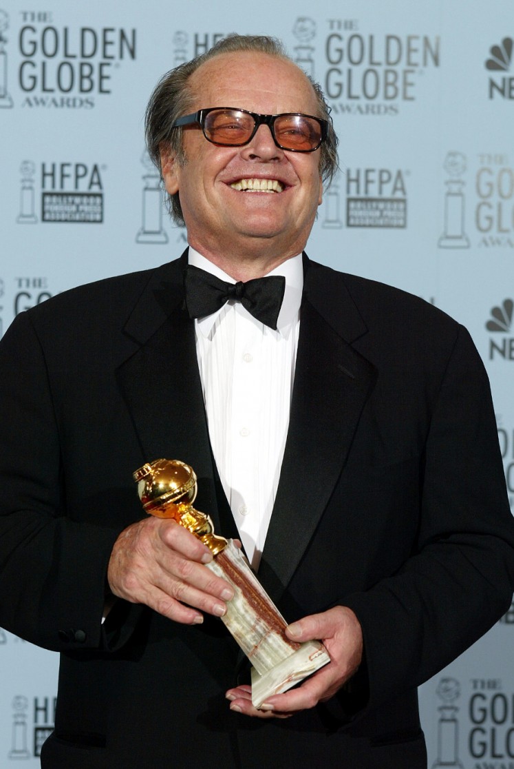 US actor Jack Nicholson holds his award for Best Performance by an Actor in a Motion Picture-Dram for his role in 'About Schmidt' at the 60th Annual Golden Globe Awards, 19 January 2003, in Beverly Hills, CA.