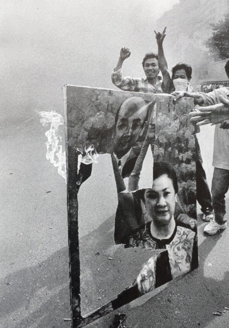 What is left: The painting entitled Om Lim dan Nyonya (Uncle Lim and Madame) by Li Shuji was burned during a riot in Jakarta on May 14, 1998.