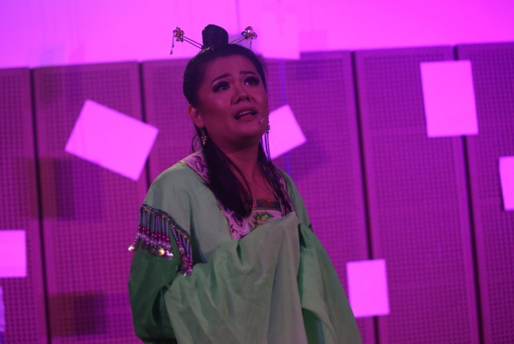 Hanna Francisca at 'Menulis Puisi'. 