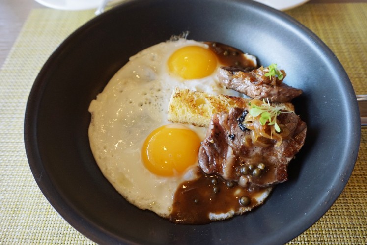 'Steak and Egg', one of the recommended breakfast dishes at Yogyakarta Kitchen restaurant at Yogyakarta Marriott hotel.