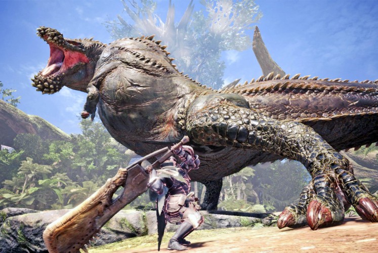 The beast: The massive, multi-toothed Deviljho monster.
