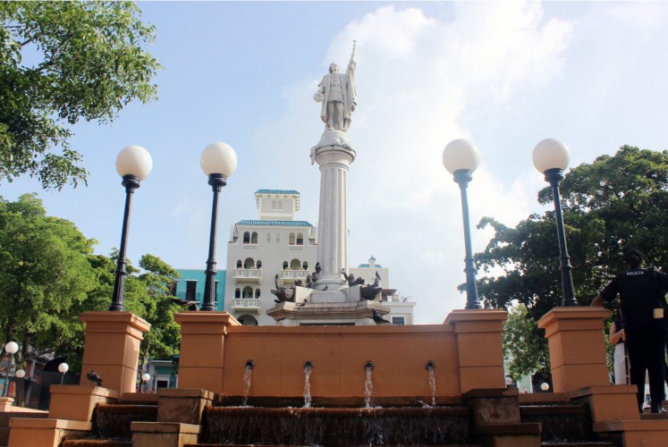 The Plaza Colon has a 40-foot pillar with a statue of Columbus on top.