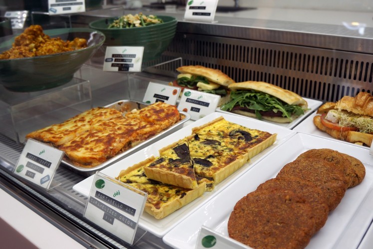 Dej offers ready-to-go meals for those wanting to eat healthy food. 