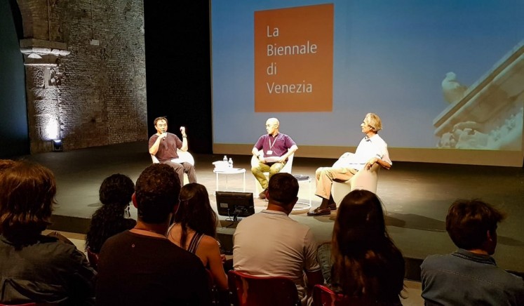Indonesian Pavilion chief curator Ary Indra (center) speaks at the event 'Meeting on Architecture: The tale of the Void' at the Venice Architecture Biennale. He is accompanied by moderator David Hutama (left) and fellow panelist Renato Rizzi.