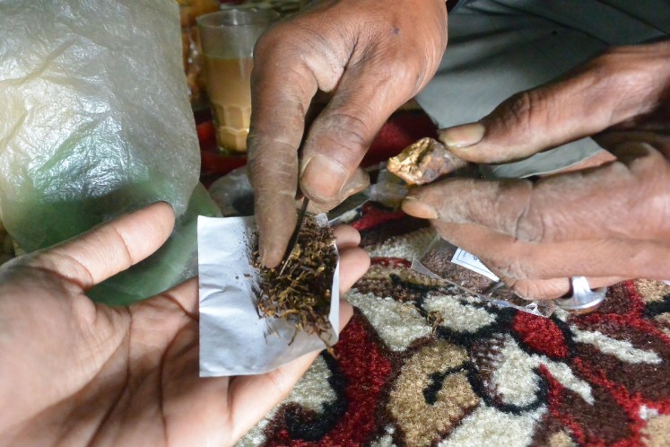 Kaliangkrik district in Magelang regency has about 2,000 hectares of tobacco fields, making it the district with most tobacco fields among 21 districts in Magelang, Central Java. 