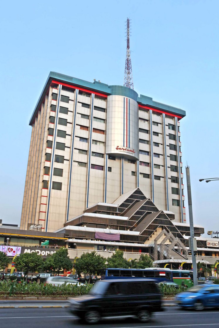 Survivor: Sarinah Thamrin department store was once the tallest building in Indonesia and was built in preparation for the 1962 Games. Nowadays, it houses thrift shops, restaurants and other businesses.