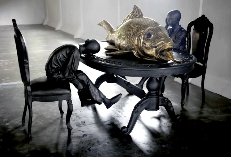 Gold Fish Inheritance by Entang Wiharso (Table Tourism)