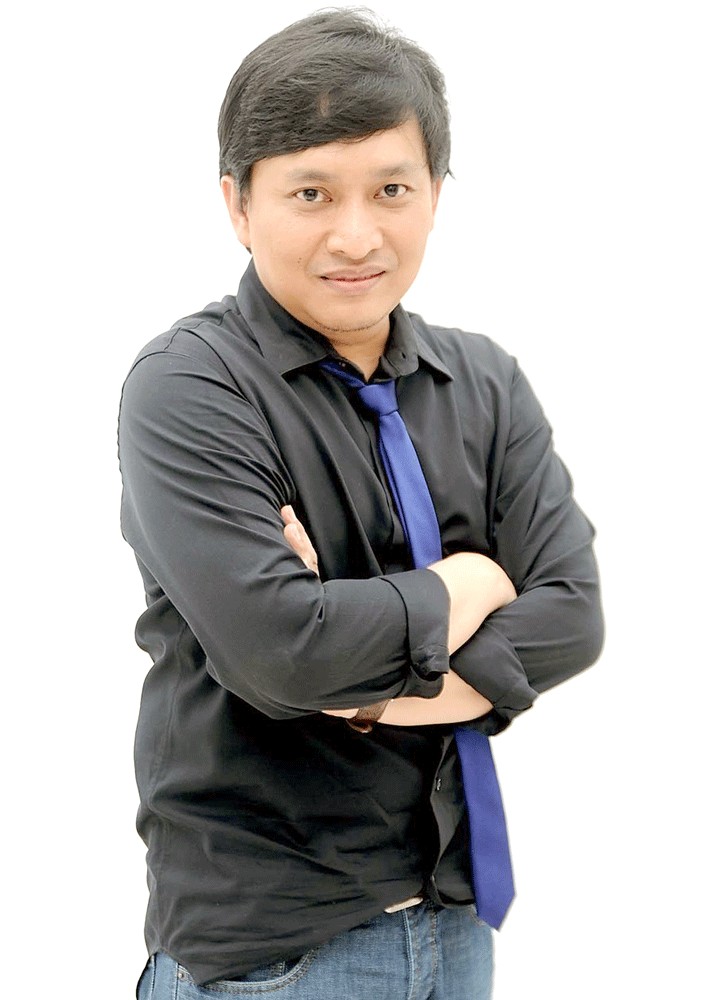 Music and lyrics: Most of Yovie Widianto’s songs are inspired by women. Yovie says that women, including his mother, play an important role in his life. His mother was the first person who believed in his musical career.