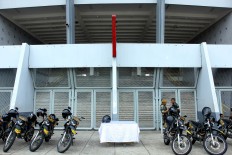 Chinese national nabbed for street vending at GBK