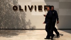 We&rsquo;re not in the business of assassination, Olivier manager tells judge 