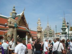 Thailand: National Buddhism Office chief defiant after transfer amid religious row