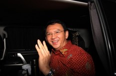 Ahok answers police questions calmly: Lawyer 