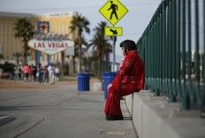Las Vegas has loved Elvis Presley true, but less so lately 