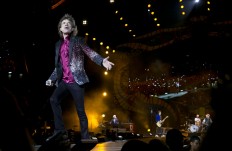 Rolling Stone frontman Mick Jagger expecting his 8th child 
