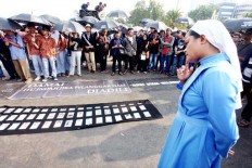 Jokowi urged to meet victims to gain empathy, courage to resolve past abuses