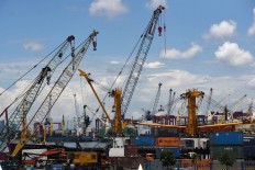 GDP growth slows to 5.05 percent in Q2 as investments, exports fall