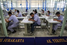 Indonesia inches closer to middle income trap: experts
