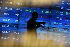 Stock market cheers Cabinet reshuffle with 1% hike