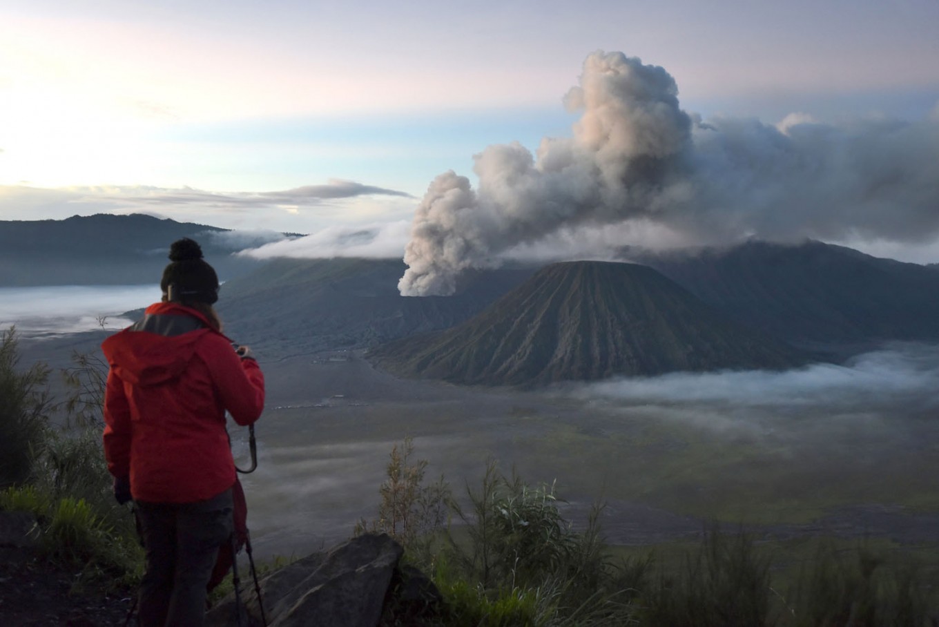 Mt. Bromo still safe despite minor eruption - News - The Jakarta Post