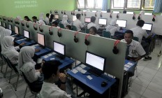 Troubled servers hamper computer-based exams