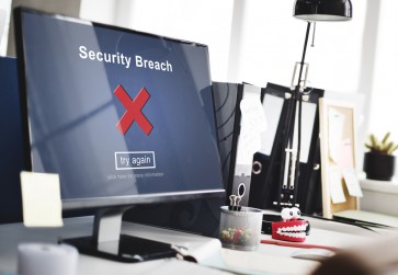 Facebook tentatively concludes spammers were behind recent data breach: WSJ