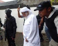 'He is really old': Minister asks Indonesians to forgive Ba'asyir 