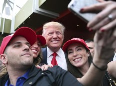 Trump, on Staten Island, finally gets his NYC homecoming