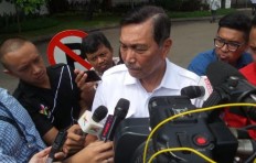 Govt asks Philippines to guard Indonesian barges in regional waters